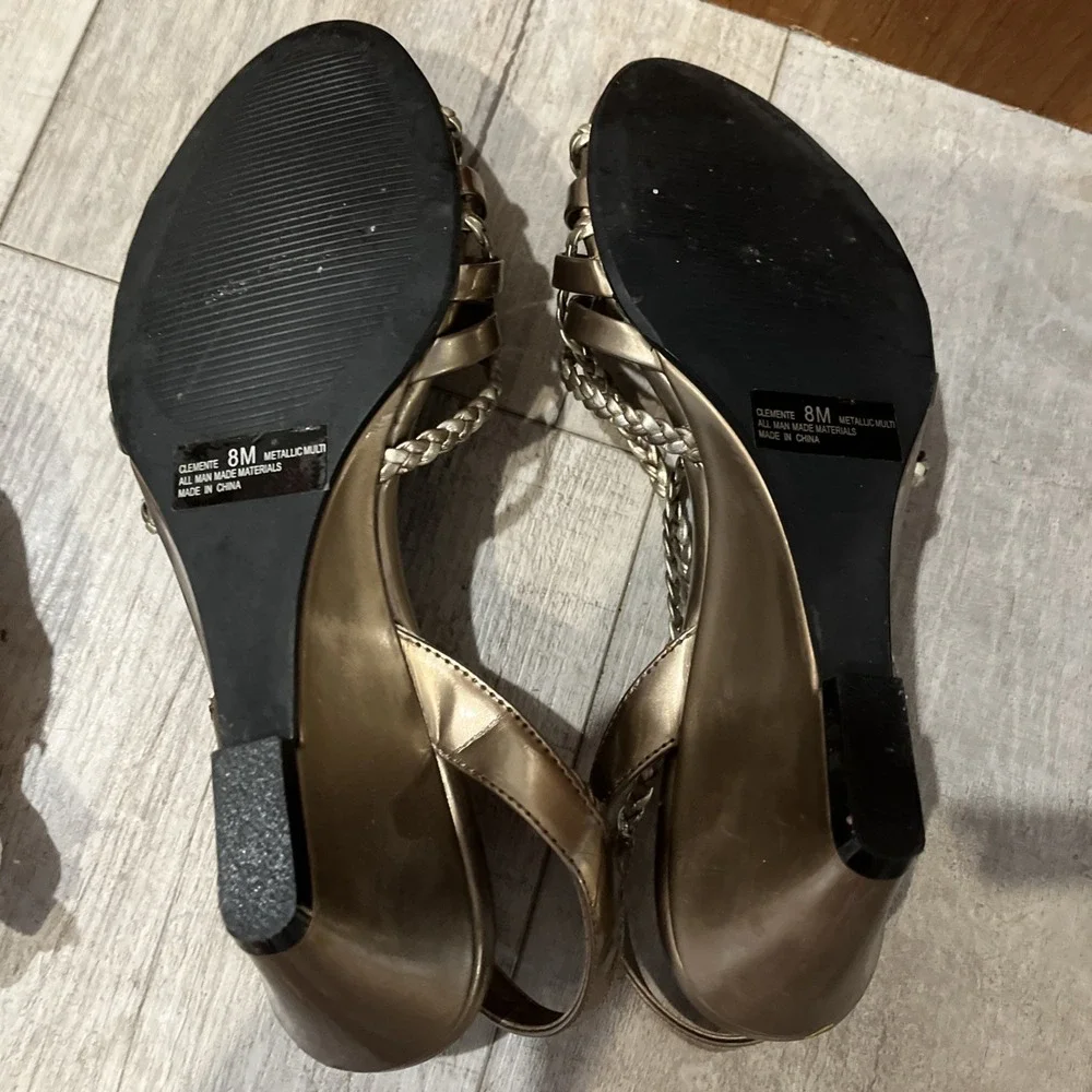 Women's Shoes Laura Ashley 8M Sandals Metallic Silver Bronze